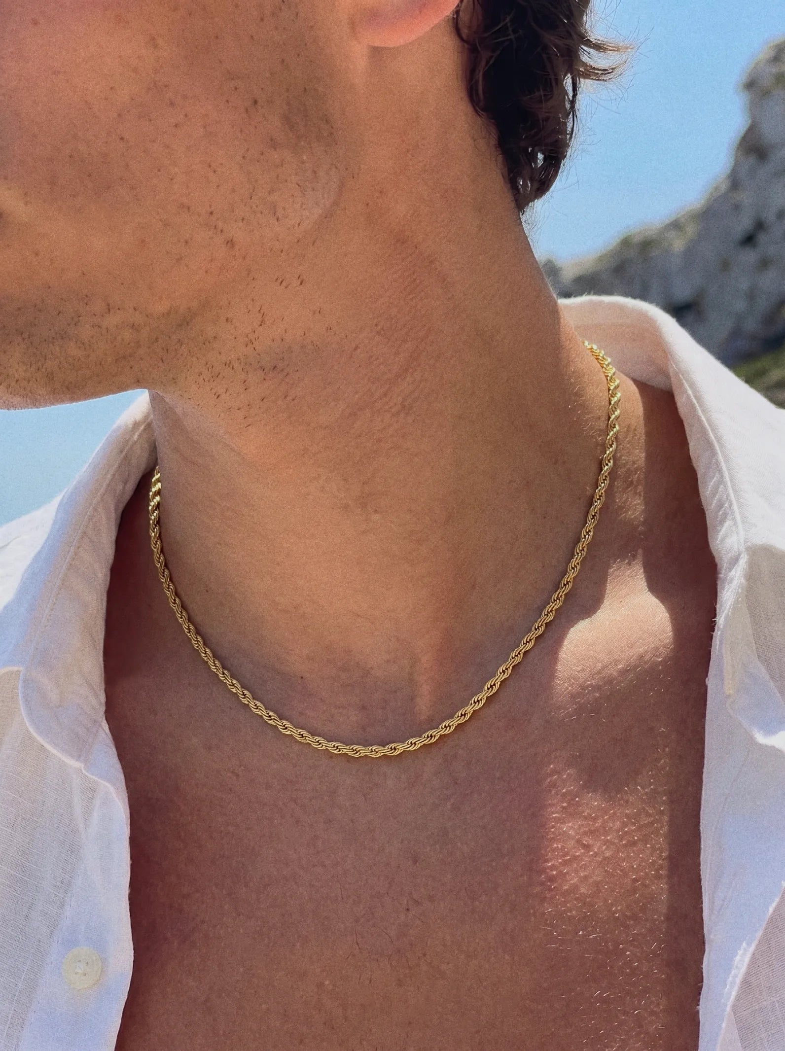 TWIST NECKLACE